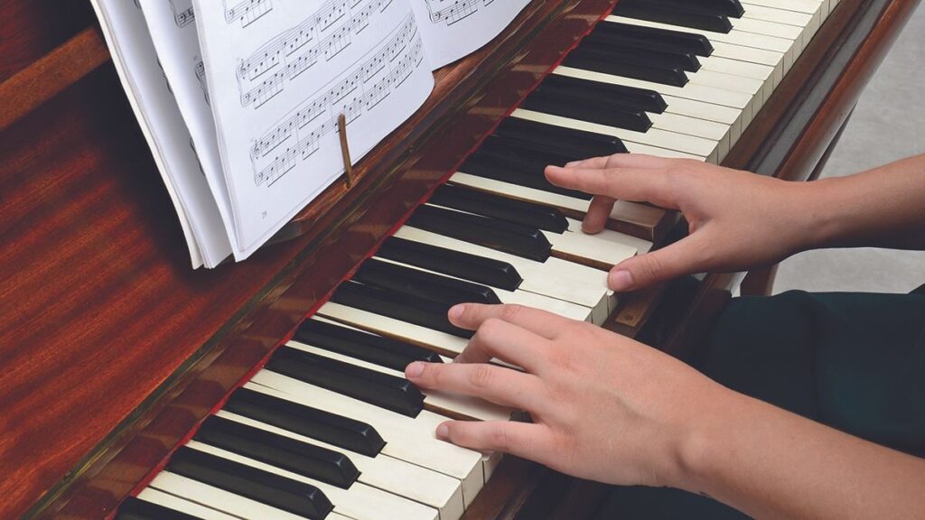 Learn what advice that will help you to get the best piano