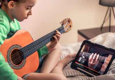 Unleashing Your Potential: The Power of Online Guitar Lessons