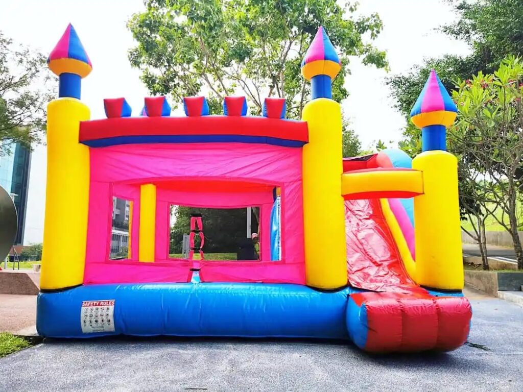 Reasonably priced bouncy castles for Singapore are available Reasonably priced bouncy castles for Singapore are available
