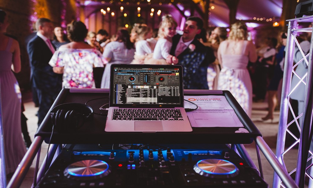 Why Music Makes You Move Is Perfect for Wedding DJs